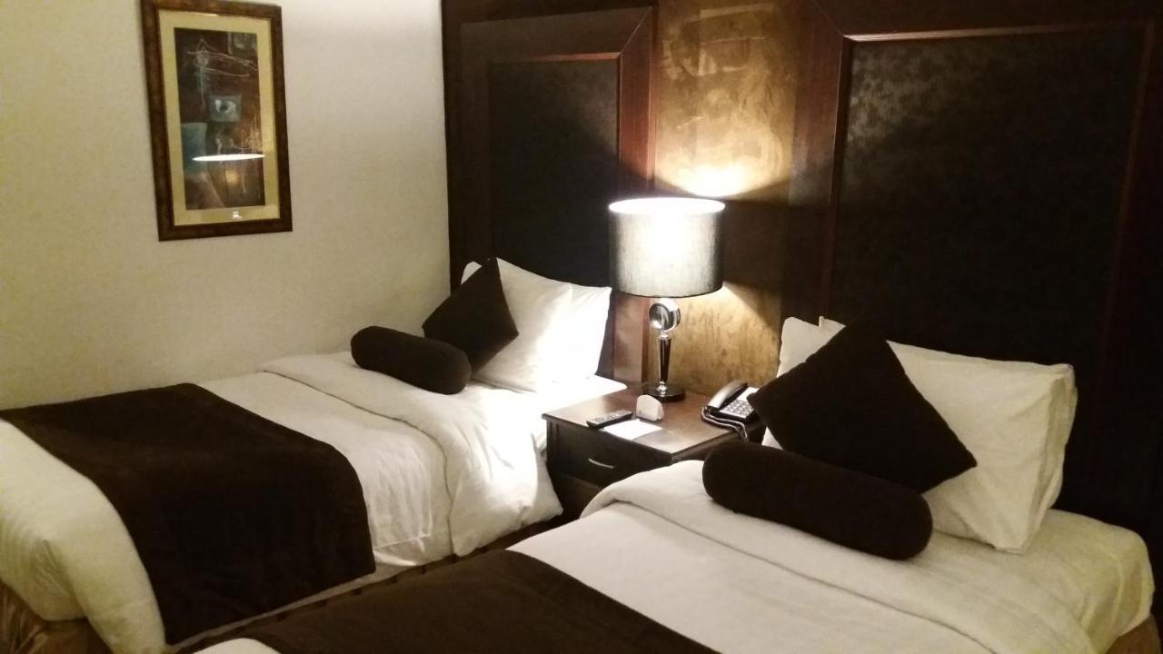 Smart Hotel Lahore Eksteriør billede