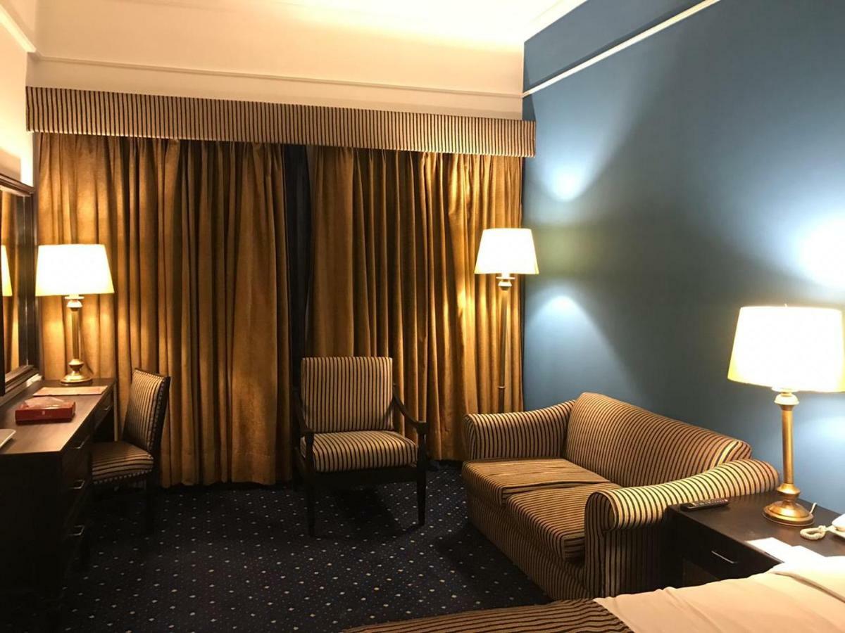 Smart Hotel Lahore Eksteriør billede